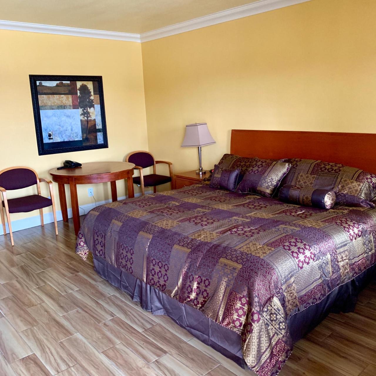Town & Country Motel Лівінгстон Екстер'єр фото